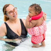 Dětská plovací vesta Early Years Swim Vest Strawberry Field